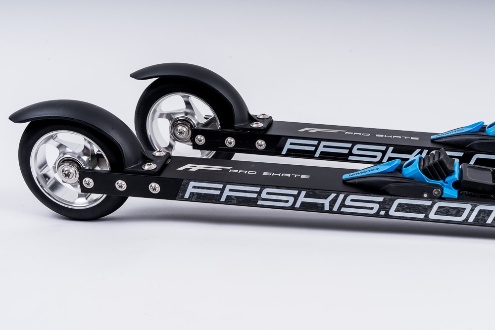 roller skier racing in FIS world cup