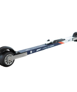 FF V Pro Classic vår store stolthet med det unike v spors hjulet og dempesystemet. Dempesystemet jobber hele tiden for minst mulig vibrasjon i skia. FIS logo på siden