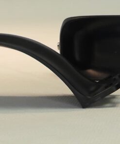 Bremsekloss til skøyterulleski i sort og aluminium – nærbilde.